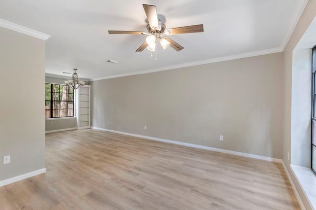 183 S Rushwing Circle, The Woodlands, TX 77381