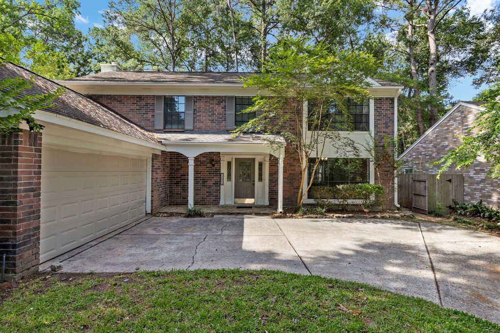 183 S Rushwing Circle, The Woodlands, TX 77381