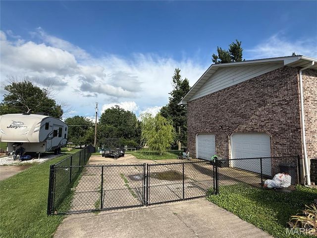 66 Homestead, Hannibal, MO 63401