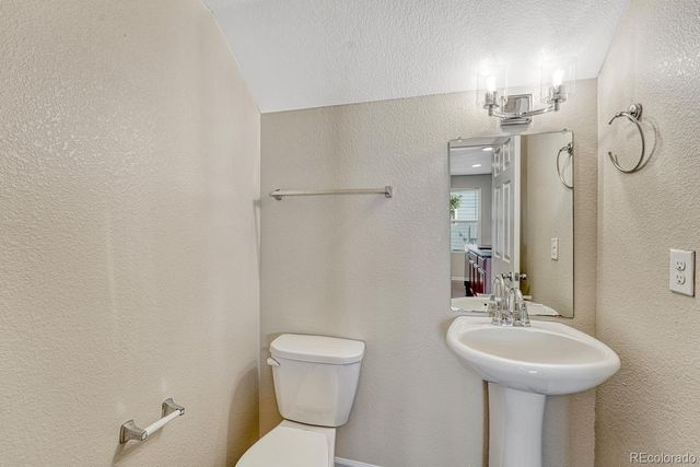 18731 E 58th Avenue B, Denver, CO 80249