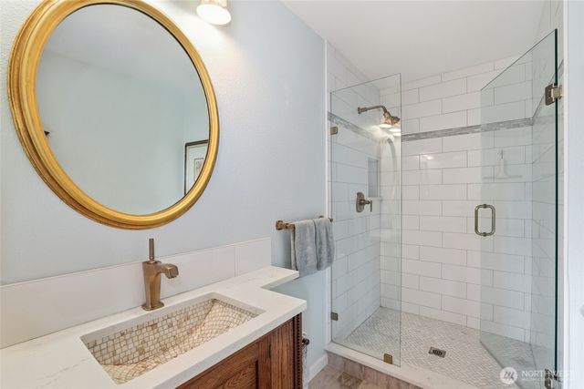 6917 Rainier Avenue, Gig Harbor, WA 98335