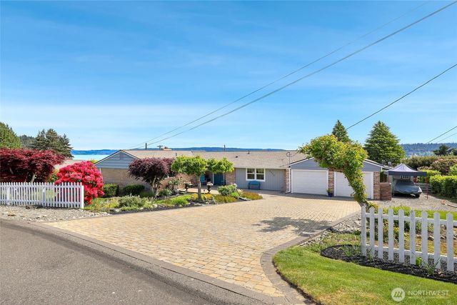 6917 Rainier Avenue, Gig Harbor, WA 98335