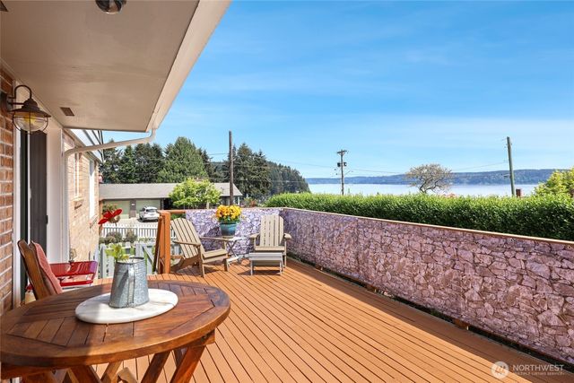 6917 Rainier Avenue, Gig Harbor, WA 98335