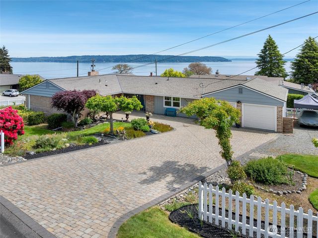 6917 Rainier Avenue, Gig Harbor, WA 98335