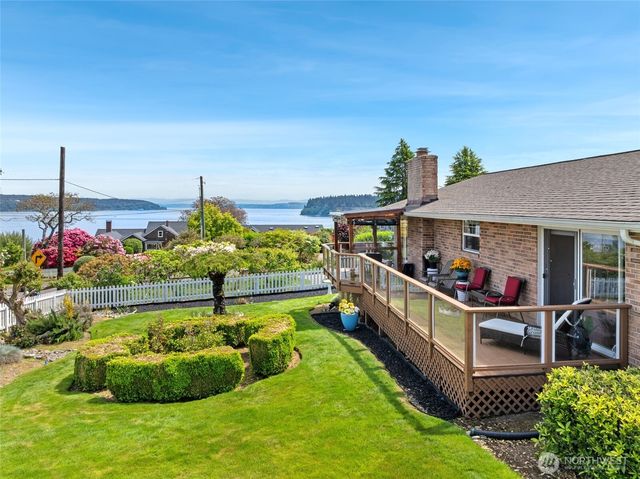 6917 Rainier Avenue, Gig Harbor, WA 98335