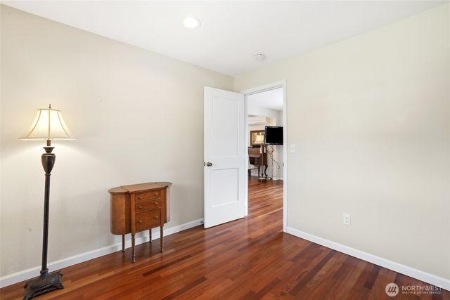 6917 Rainier Avenue, Gig Harbor, WA 98335