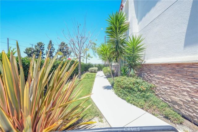 2728 W Ball Road, Anaheim, CA 92804