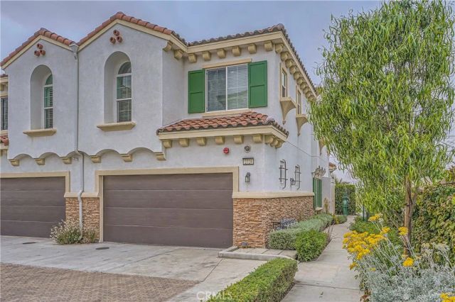 2728 W Ball Road, Anaheim, CA 92804