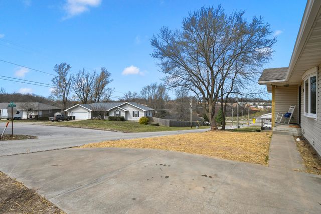 620 N Buffalo Street, Marshfield, MO 65706