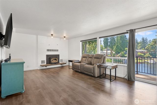 5311 Rehklau Road SE, Olympia, WA 98513