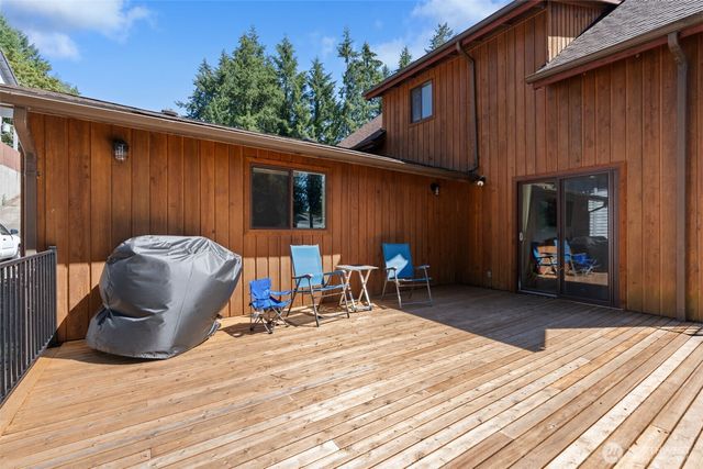 5311 Rehklau Road SE, Olympia, WA 98513