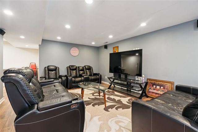 6250 Ohio Street SW, Cedar Rapids, IA 52404