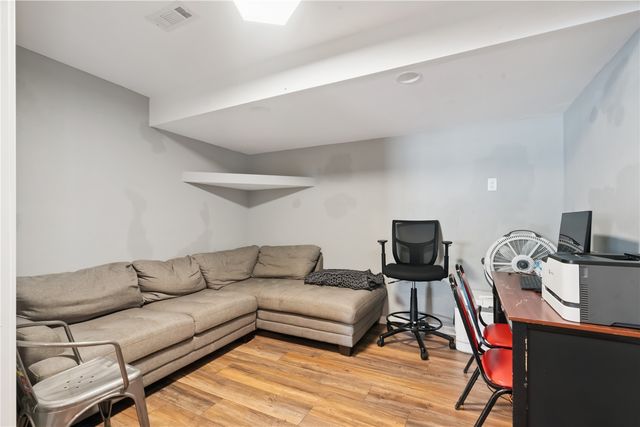 6250 Ohio Street SW, Cedar Rapids, IA 52404