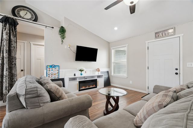 6250 Ohio Street SW, Cedar Rapids, IA 52404