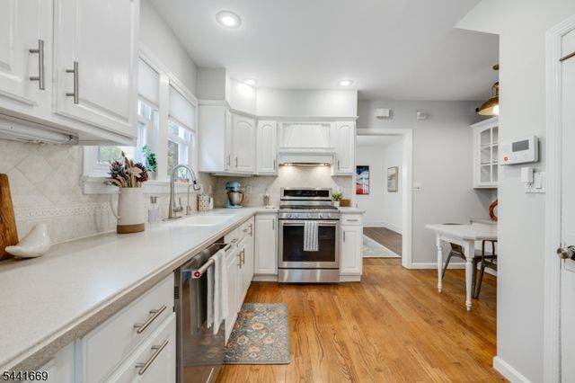 19 Buckingham Rd, West Orange Twp., NJ 07052
