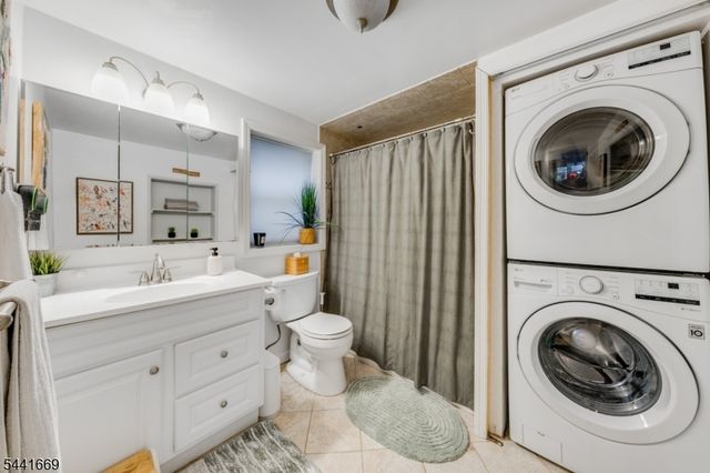 19 Buckingham Rd, West Orange Twp., NJ 07052