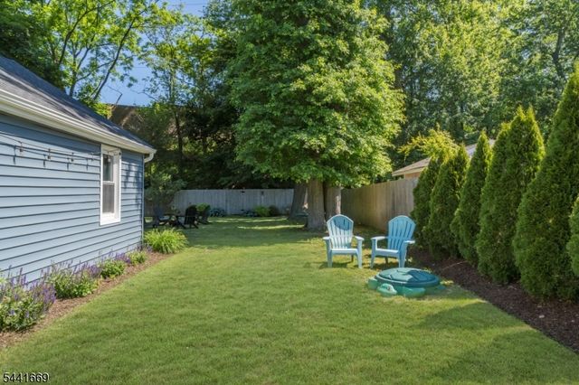19 Buckingham Rd, West Orange Twp., NJ 07052