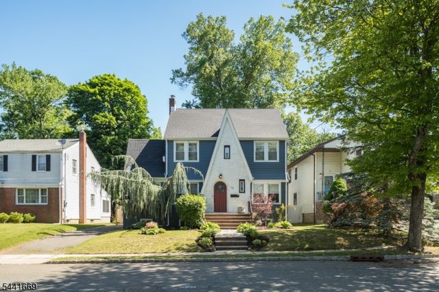 19 Buckingham Rd, West Orange Twp., NJ 07052