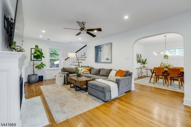 19 Buckingham Rd, West Orange Twp., NJ 07052