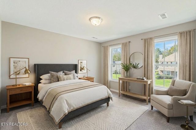 7432 Ladd Rd, Powell, TN 37849