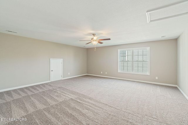 7432 Ladd Rd, Powell, TN 37849