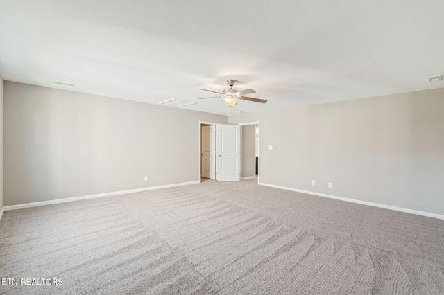 7432 Ladd Rd, Powell, TN 37849