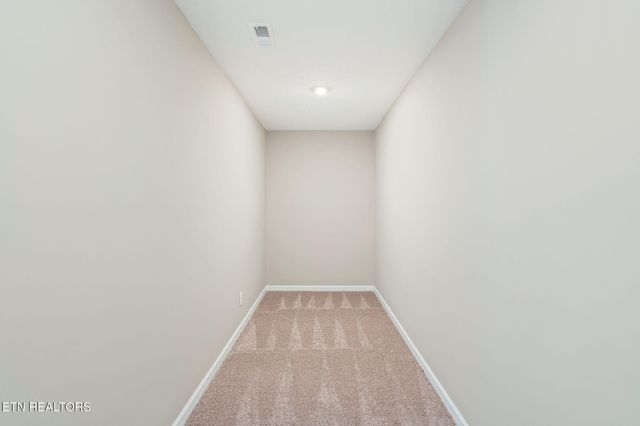 7432 Ladd Rd, Powell, TN 37849