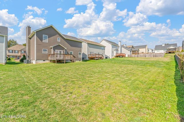 7432 Ladd Rd, Powell, TN 37849