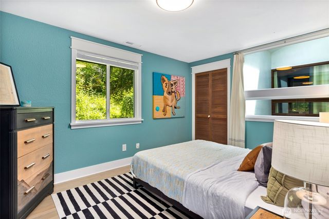 25210 SE 159th Street, Issaquah, WA 98027