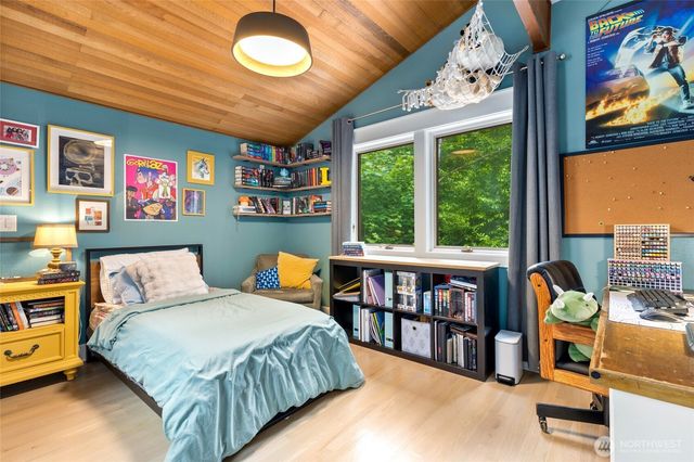 25210 SE 159th Street, Issaquah, WA 98027