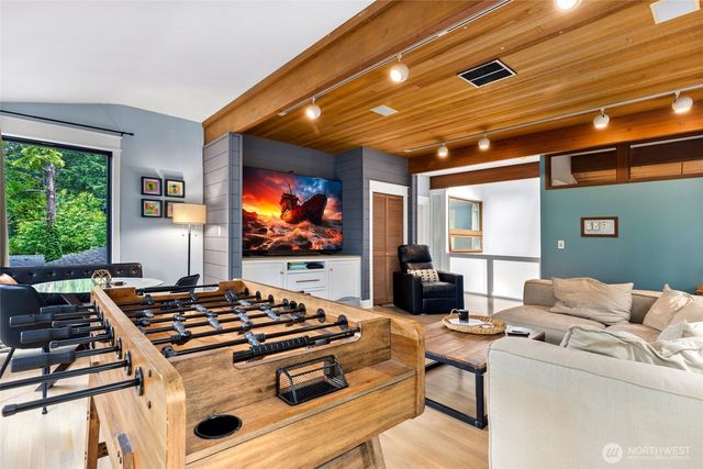 25210 SE 159th Street, Issaquah, WA 98027