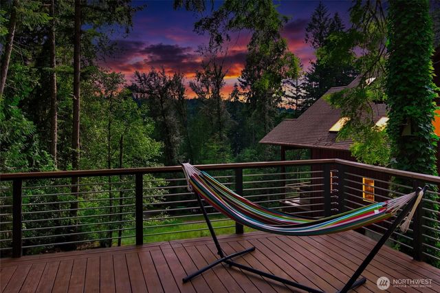 25210 SE 159th Street, Issaquah, WA 98027