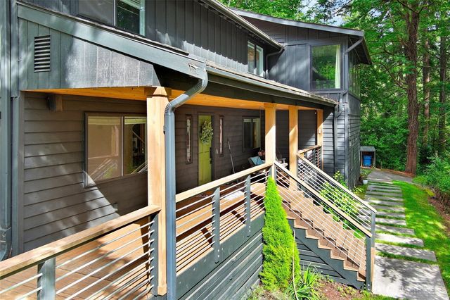 25210 SE 159th Street, Issaquah, WA 98027