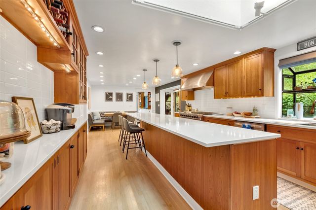 25210 SE 159th Street, Issaquah, WA 98027