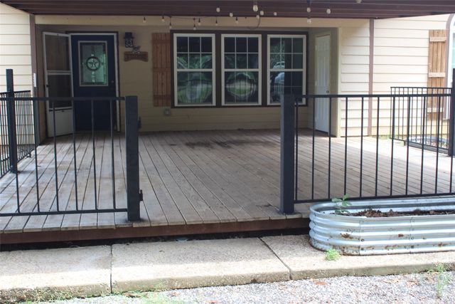 20252 Leisureland Road, Payne Springs, TX 75156