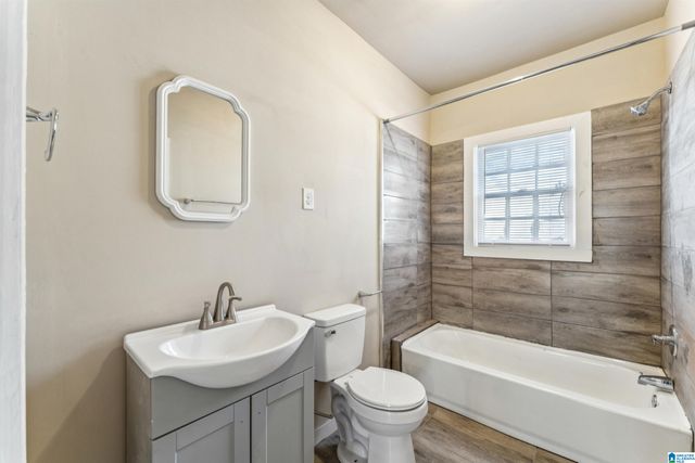 1601 2ND COURT W, Birmingham, AL 35208