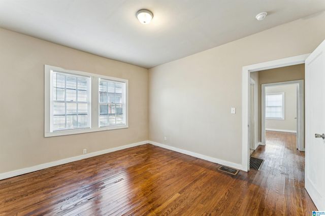 1601 2ND COURT W, Birmingham, AL 35208