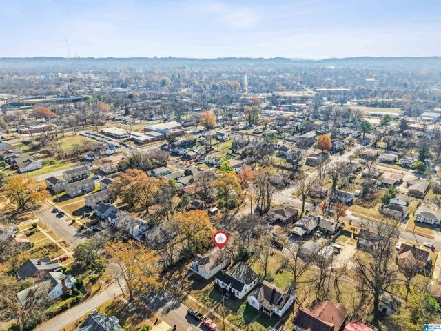 1601 2ND COURT W, Birmingham, AL 35208