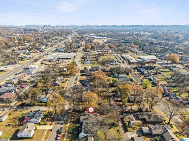 1601 2ND COURT W, Birmingham, AL 35208