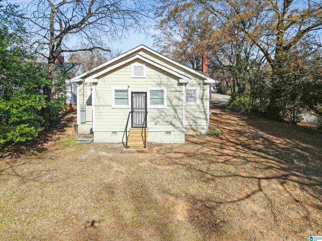 1601 2ND COURT W, Birmingham, AL 35208