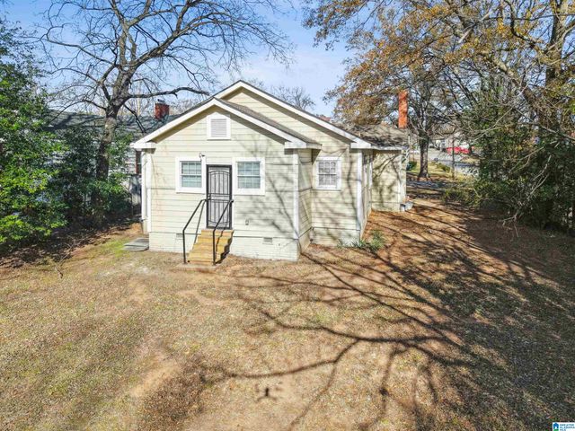 1601 2ND COURT W, Birmingham, AL 35208