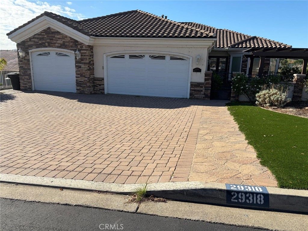 29318 Stampede Way, Canyon Lake, CA 92587 — exterior