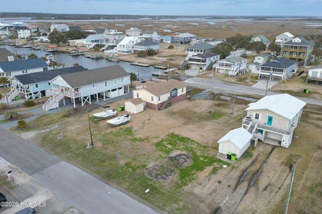 7026 7th Street, Surf City, NC 28445