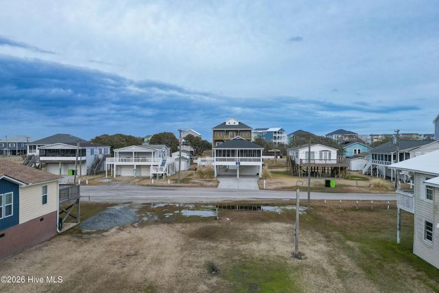 7026 7th Street, Surf City, NC 28445