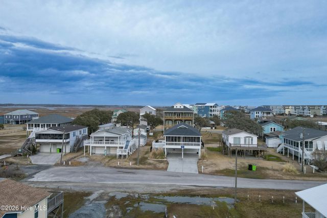 7026 7th Street, Surf City, NC 28445
