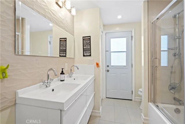 12835 Titian Avenue, Granada Hills, CA 91344