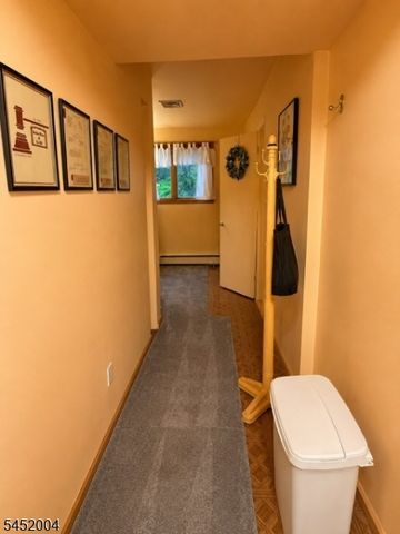 72 W Lake Shore Dr, Rockaway Twp., NJ 07866