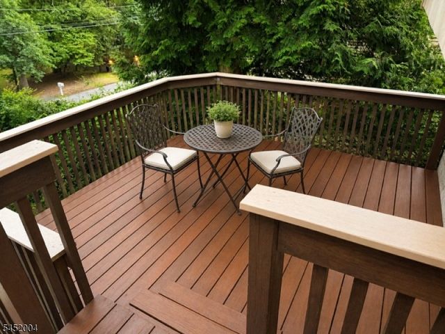 72 W Lake Shore Dr, Rockaway Twp., NJ 07866