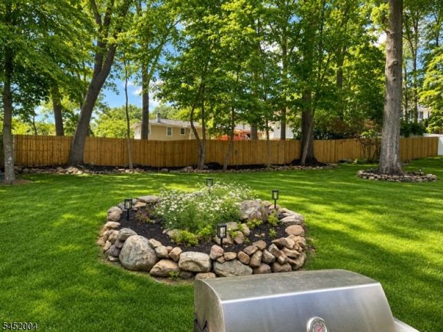 72 W Lake Shore Dr, Rockaway Twp., NJ 07866