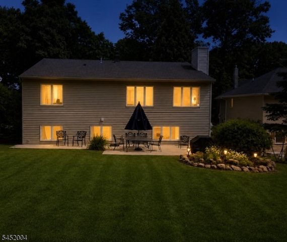 72 W Lake Shore Dr, Rockaway Twp., NJ 07866